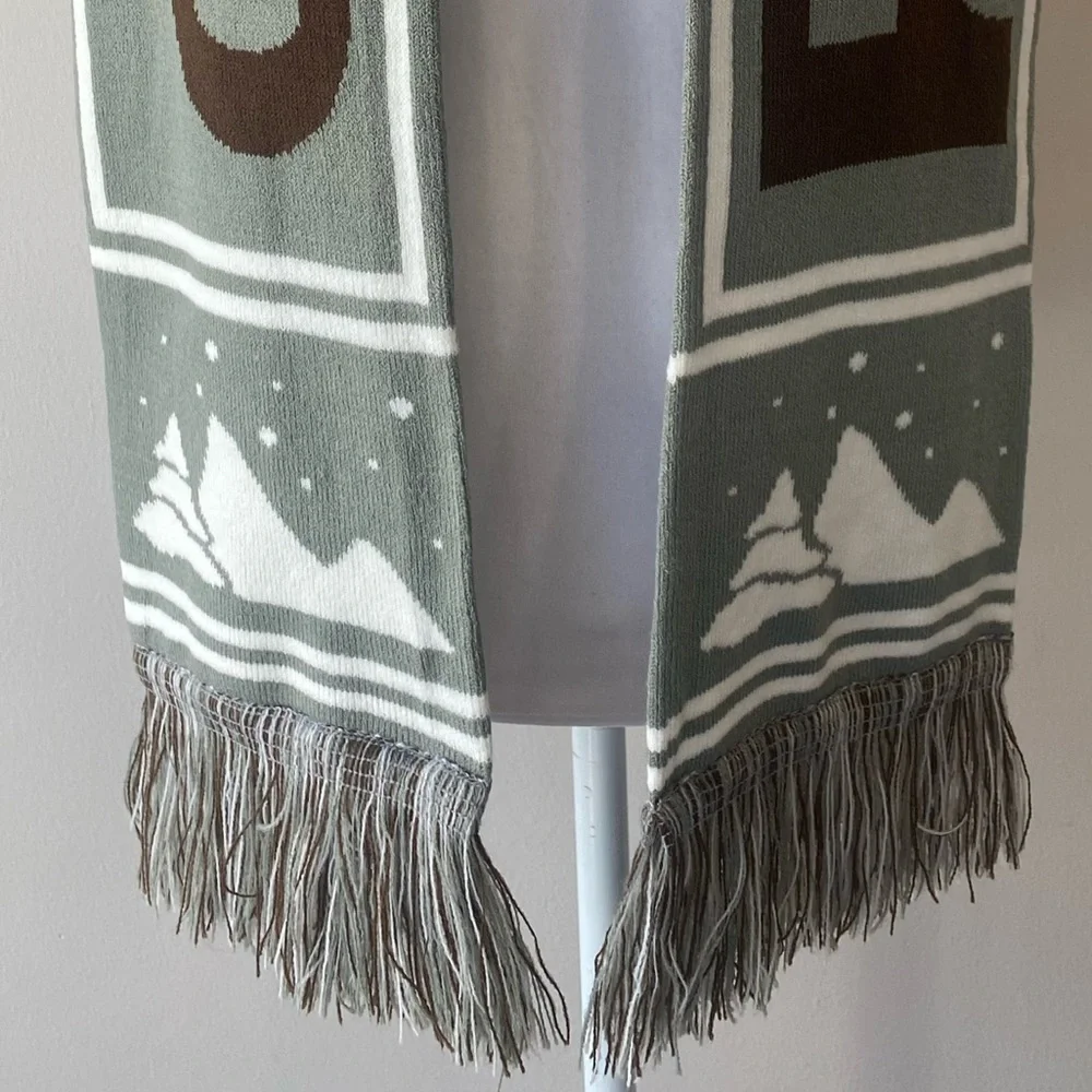 *NWT* REI Co-Op Graphic Knit Winter Scarf Outdoor Unisex One Size Spell Out